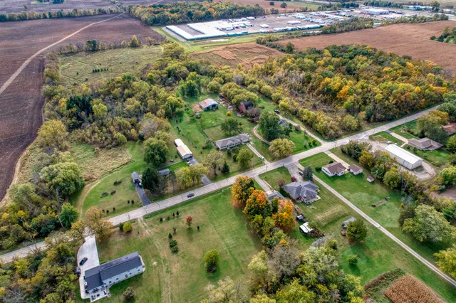 $600,000 | 12929 6 1/2 Mile Road, Caledonia, WI 53108