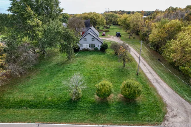 $600,000 | 12929 6 1/2 Mile Road, Caledonia, WI 53108