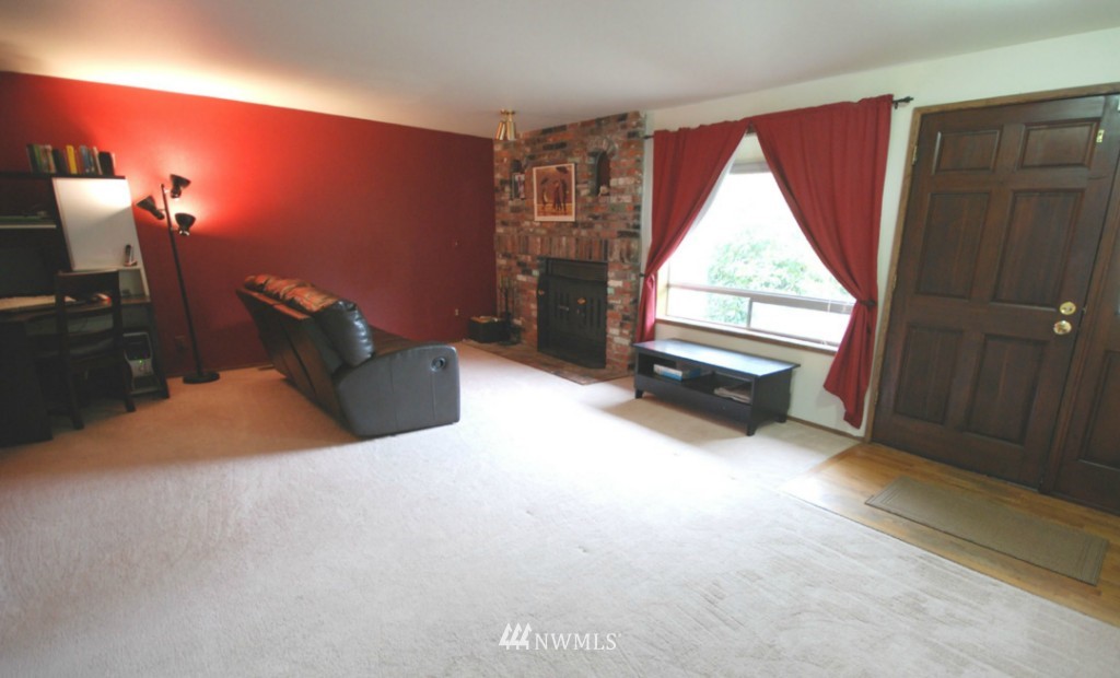 2230 Northeast 27th Street Renton, WA 98056 - Photo 5 of 13