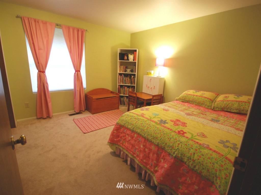 2230 Northeast 27th Street Renton, WA 98056 - Photo 9 of 13