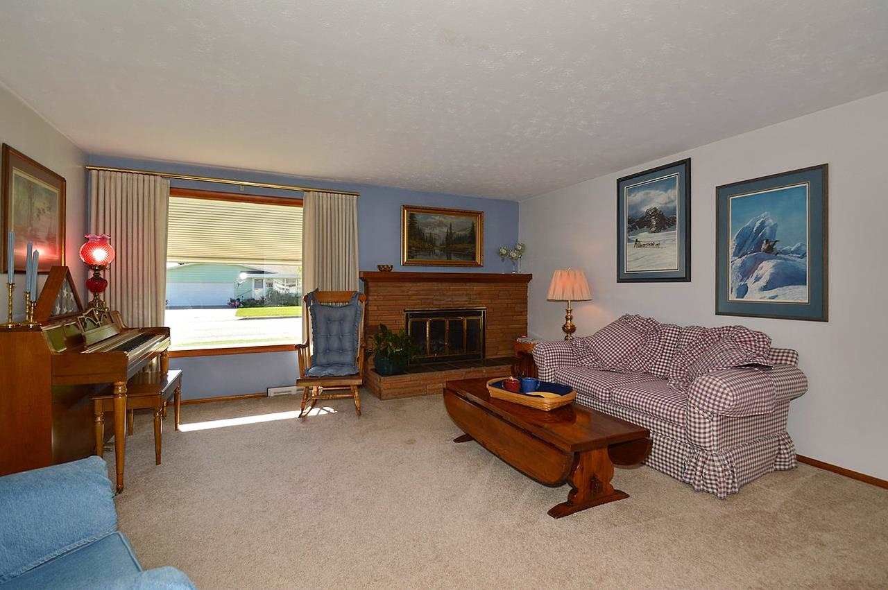 411 South Leta Road Spokane Valley, WA 99216 - Photo 3 of 20