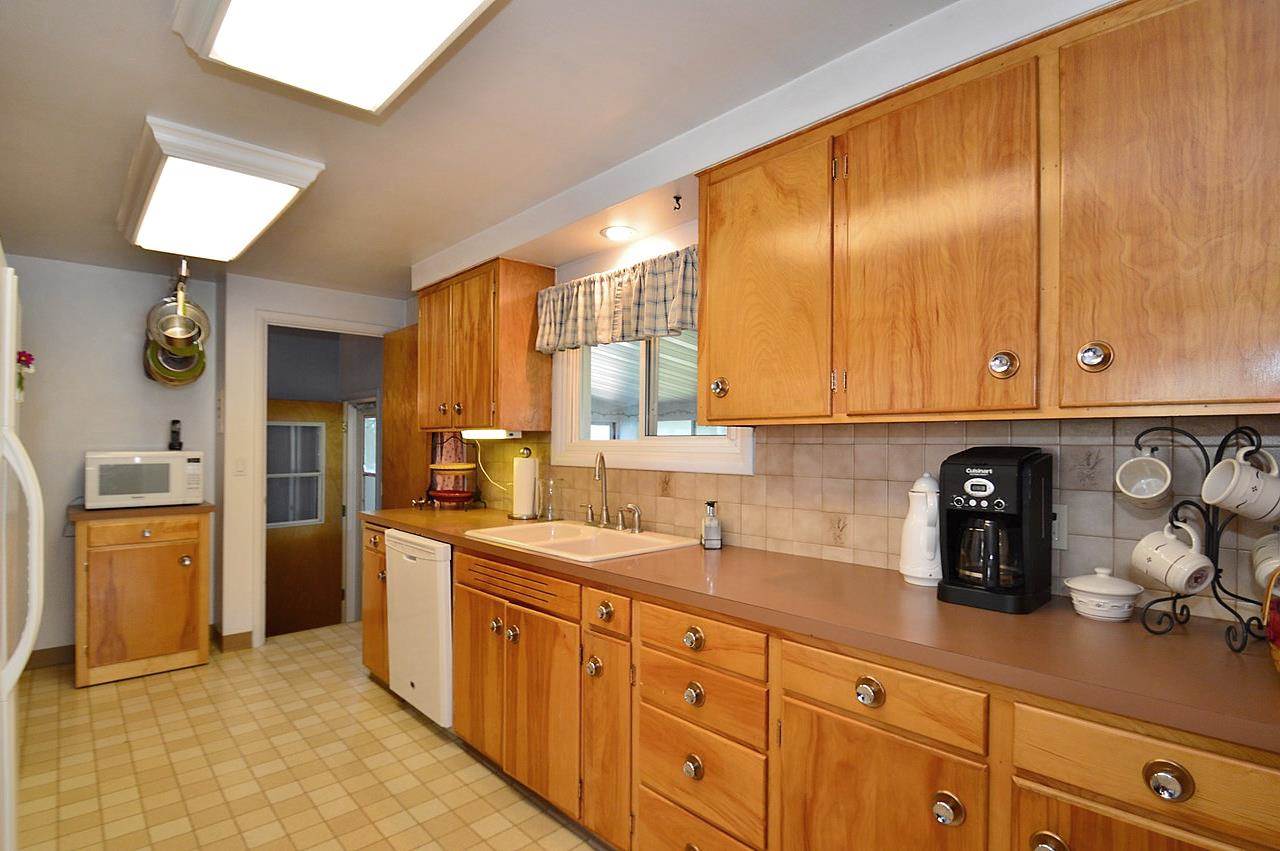411 South Leta Road Spokane Valley, WA 99216 - Photo 6 of 20
