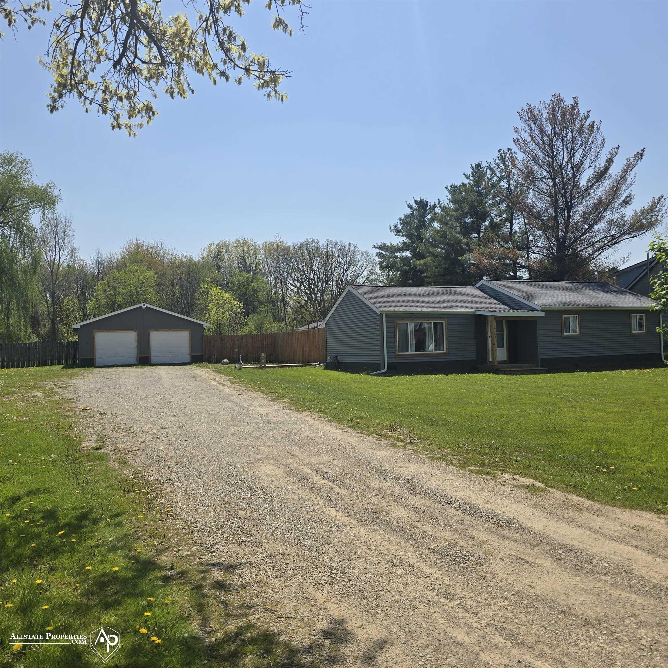 12142 Davison Road Davison, MI 48423 - Photo 15 of 16 50169572-1e46b4be-1363-43fc-9290-ae1e7673a2d8.JPG