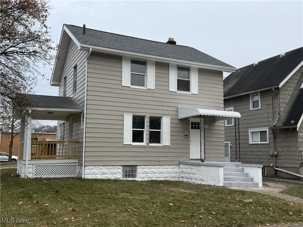 1013 Berwin Street Akron, OH 44310 - Photo 13 of 13 View of front of house with a front lawn