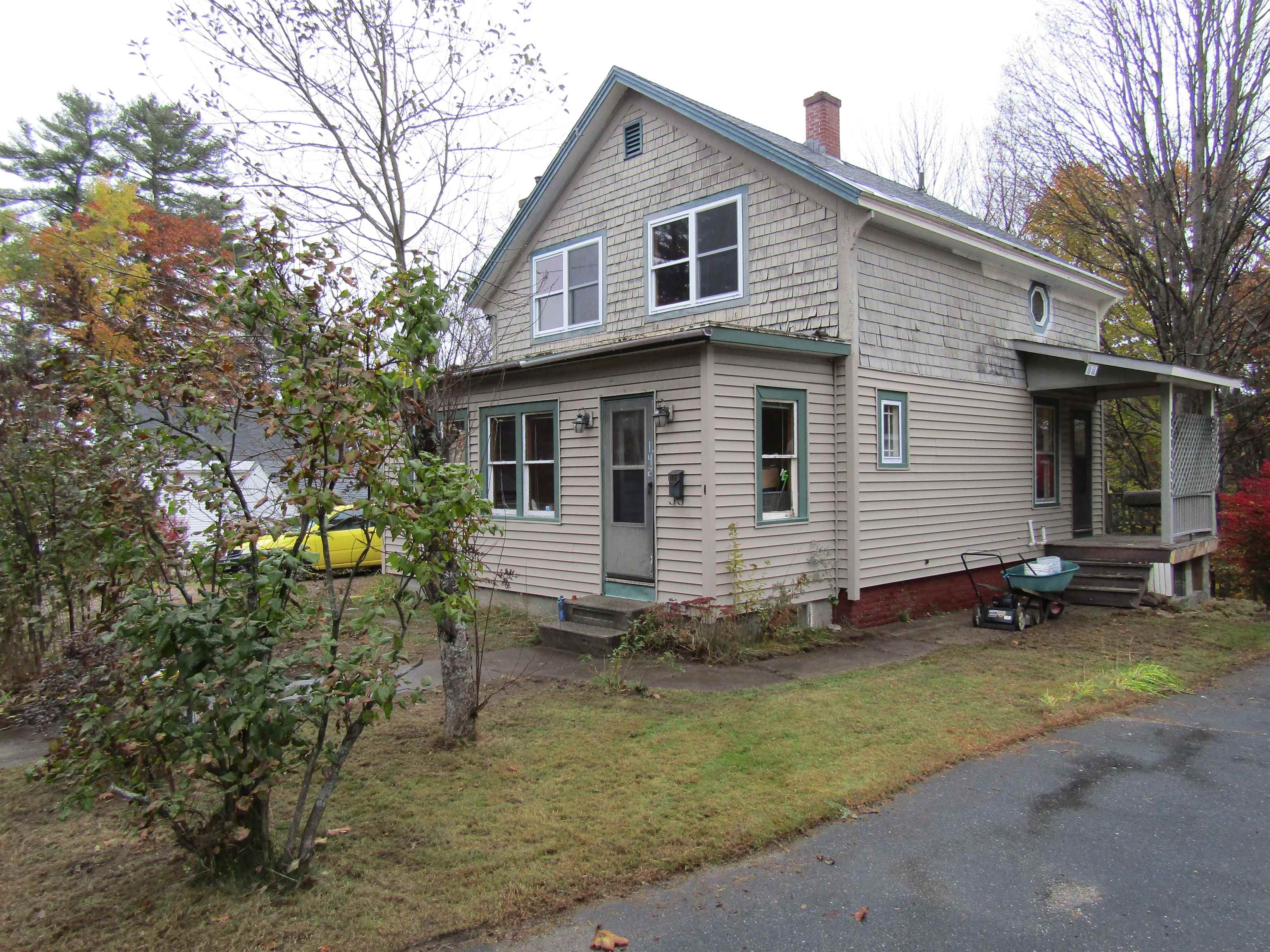 142 Maple Street Newport, NH 03773 - Photo 2 of 20