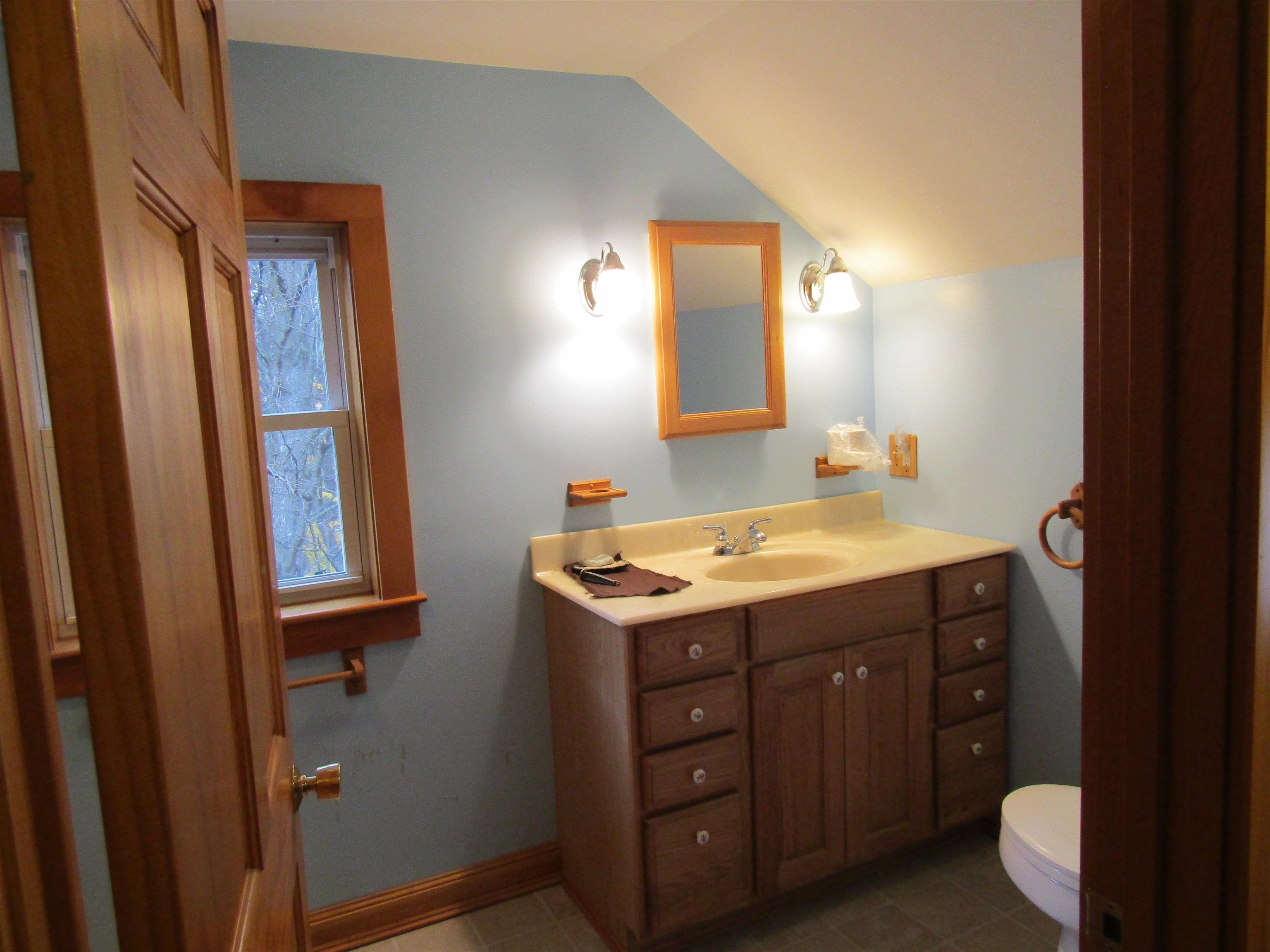 142 Maple Street Newport, NH 03773 - Photo 9 of 20