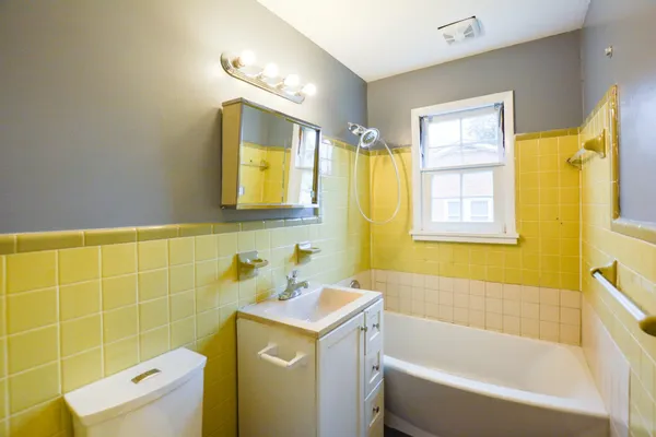 $2,130 | 1045 Harbor View Road, Unit B, Charleston, SC 29412