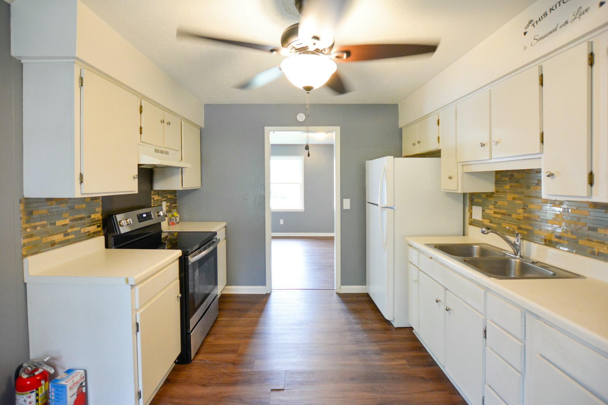 1045 Harbor View Road, Unit B Charleston, SC 29412 - Photo 4 of 16 tempImage8a7Ss4