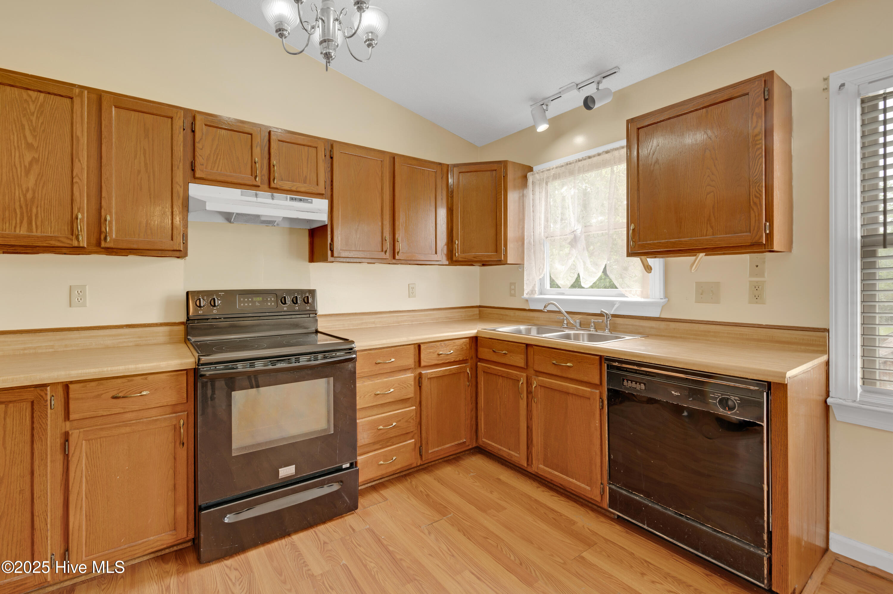 3426 Alvin Road Grimesland, NC 27837 - Photo 11 of 32 3426 Alvin Road-15