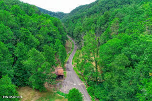 1970 Carrs Creek Road Townsend, TN 37882 - Photo 28 of 59 20240719103329583318000000