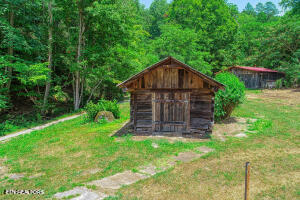 1970 Carrs Creek Road Townsend, TN 37882 - Photo 40 of 59 20240719104722664614000000