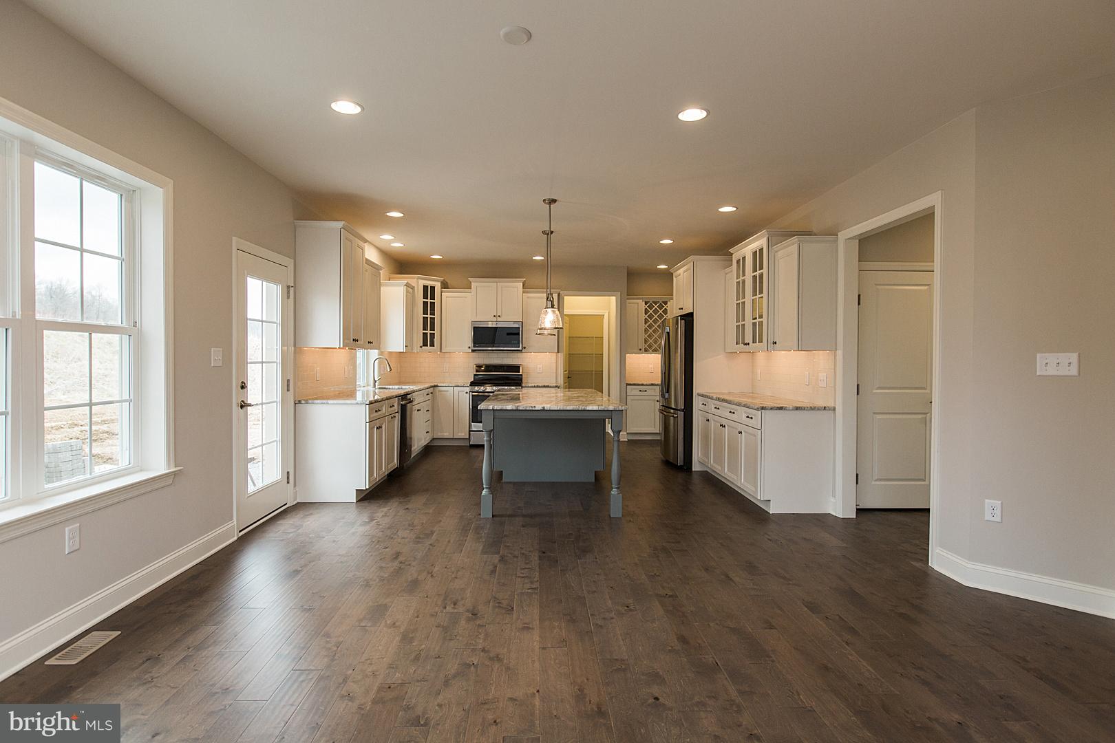 530 East Delp Road Lancaster, PA 17601 - Photo 10 of 56 Gallery Image 10