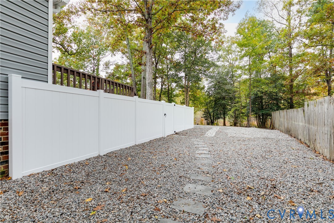 10008 Brittonwood Drive North Chesterfield, VA 23237 - Photo 25 of 34 a view of a backyard of the house