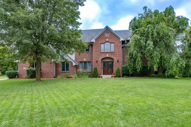 $560,000 | 2163 Harbor Court, Greenwood, IN 46143