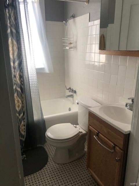 5118 Heege Road Affton, MO 63123 - Photo 6 of 35 Gallery Image 6