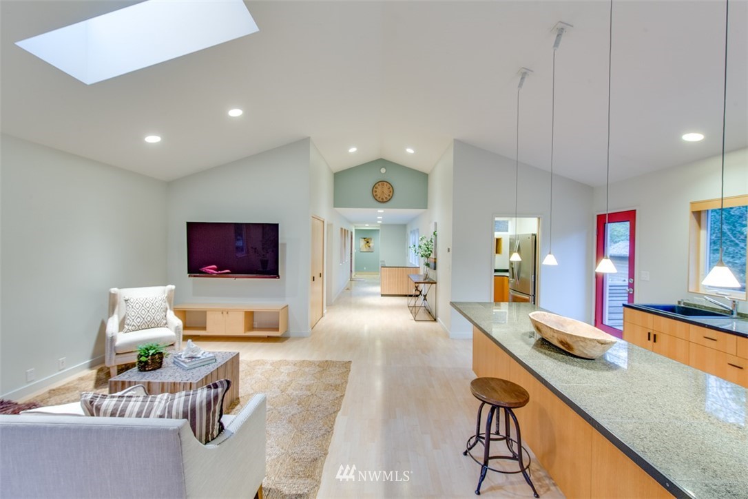 8937 Northeast Spargur Loop Road Bainbridge Island, WA 98110 - Photo 11 of 22 Gallery Image 11