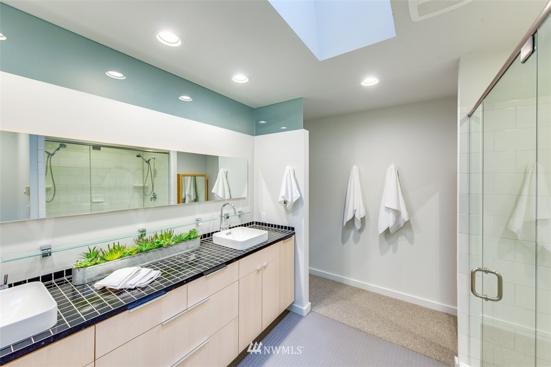 8937 Northeast Spargur Loop Road Bainbridge Island, WA 98110 - Photo 18 of 22 Gallery Image 18
