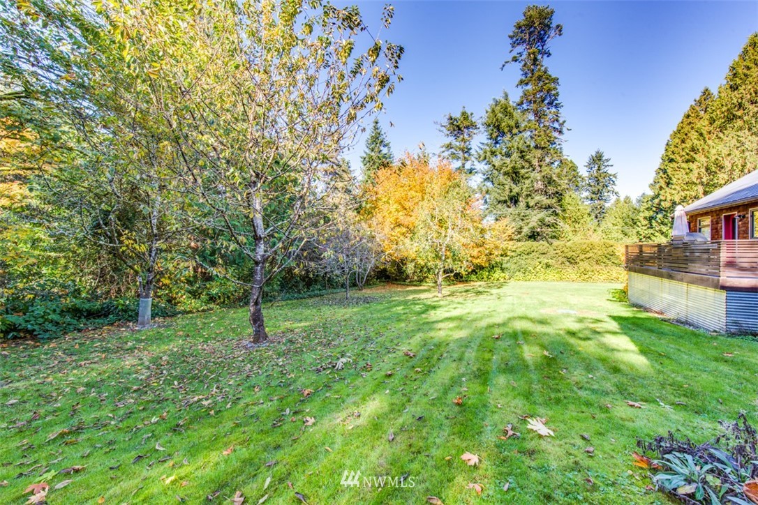 8937 Northeast Spargur Loop Road Bainbridge Island, WA 98110 - Photo 5 of 22 Gallery Image 5