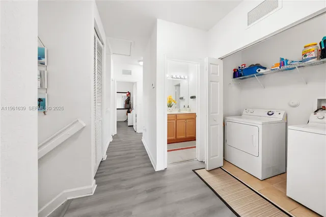 $540,000 | 16958 Southwest 92nd Street, Unit 16958, Miami, FL 33196