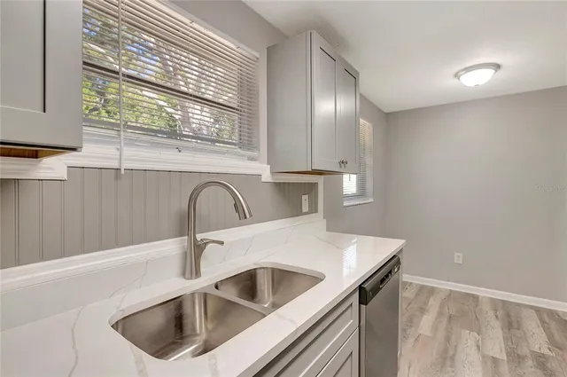 a close view of sink and tap