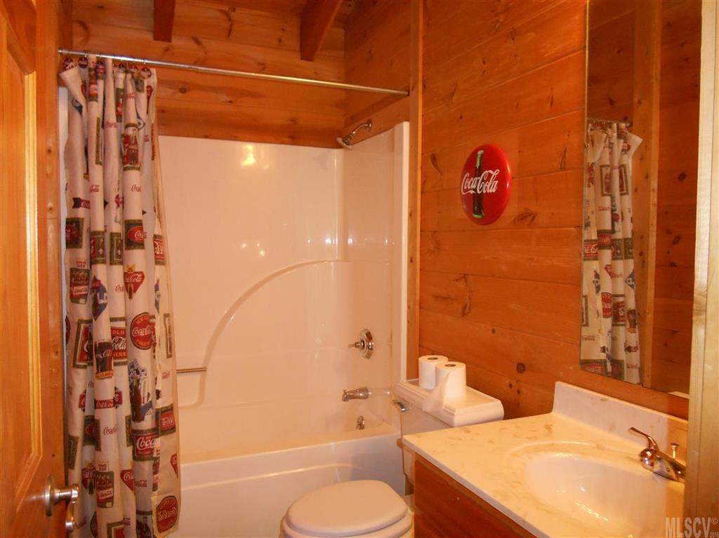 2038 Alfred Hartley Road Lenoir, NC 28645 - Photo 9 of 25 Gallery Image 9