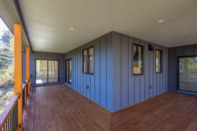 $1,295,000 | 76 Park Street, Rockport, ME 04856