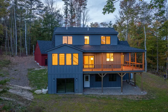 $1,295,000 | 76 Park Street, Rockport, ME 04856