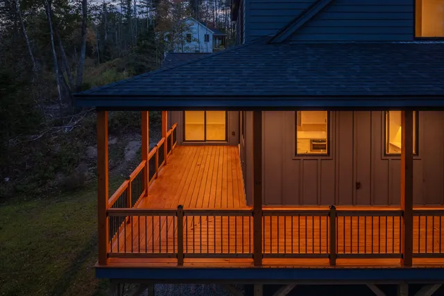 $1,295,000 | 76 Park Street, Rockport, ME 04856