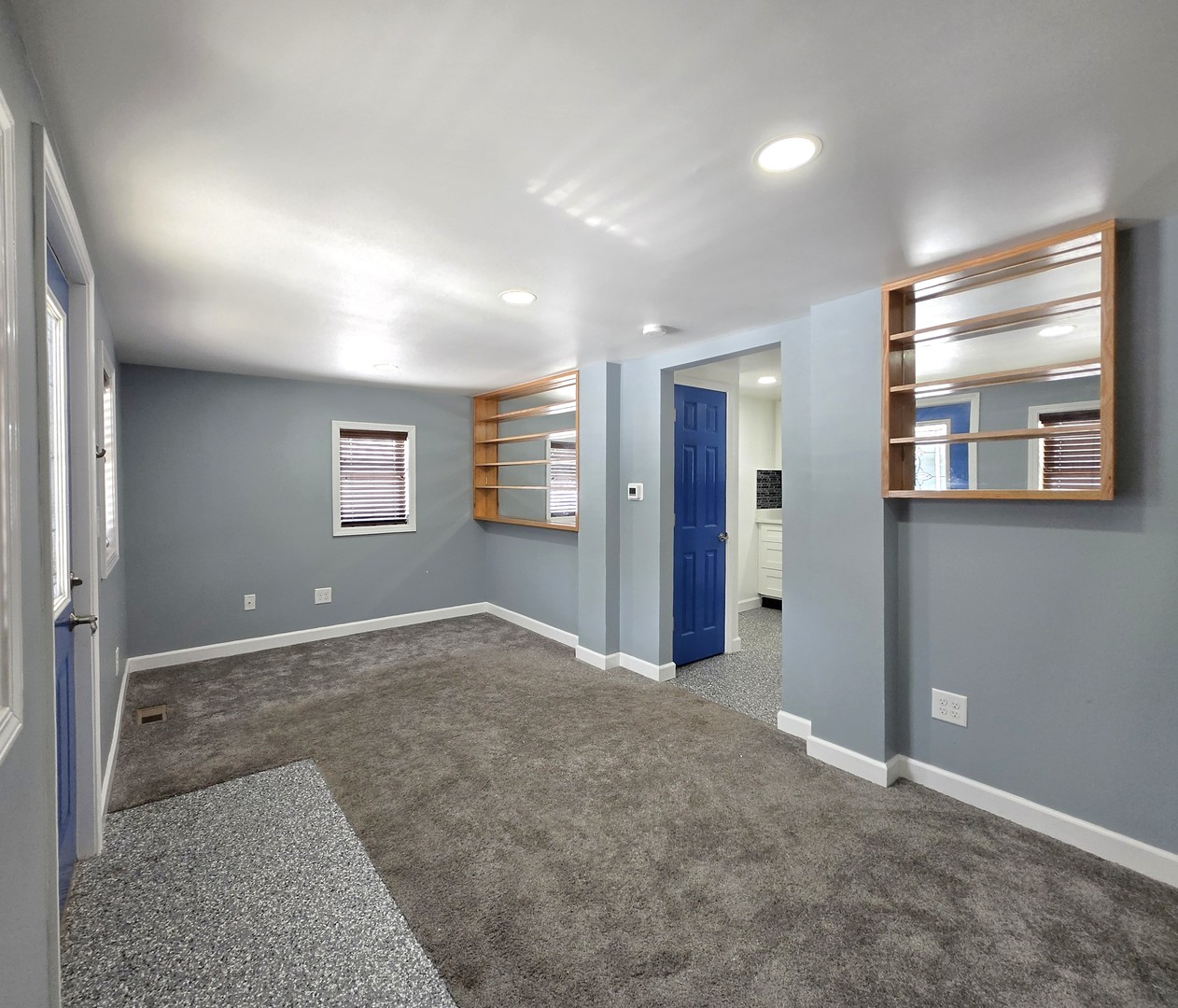 6N221 Virginia Road Roselle, IL 60172 - Photo 5 of 37 Gallery Image 5
