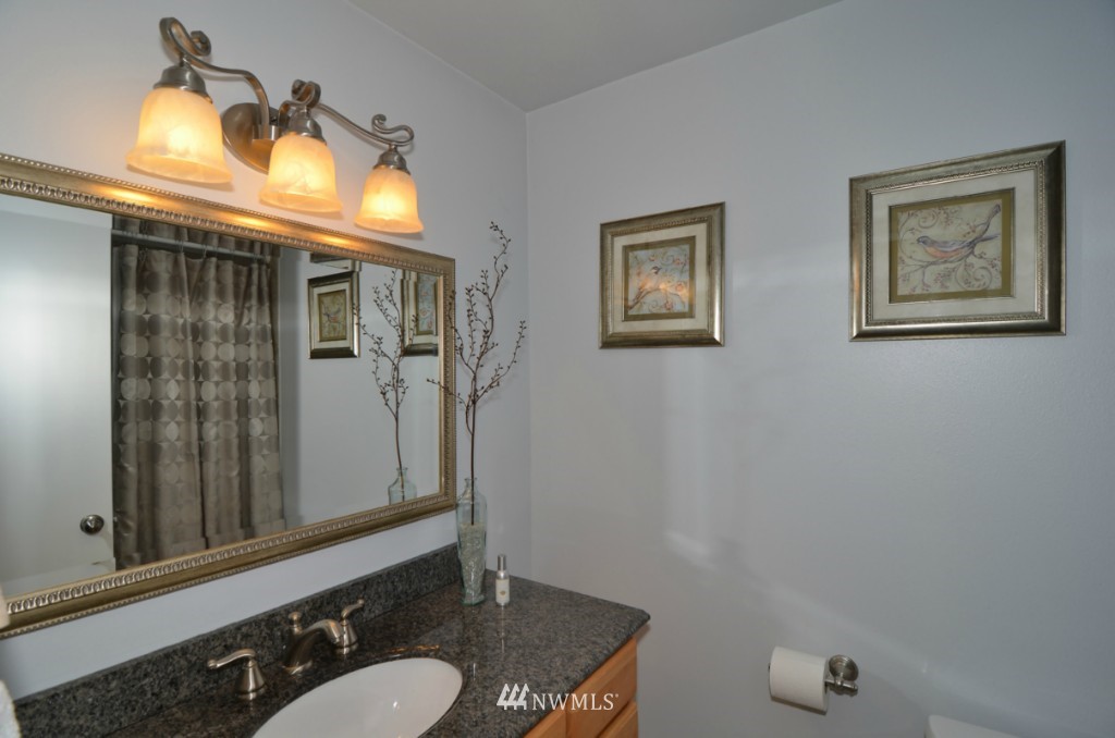 10911 Northeast 151st Street Bothell, WA 98011 - Photo 11 of 15 Gallery Image 11