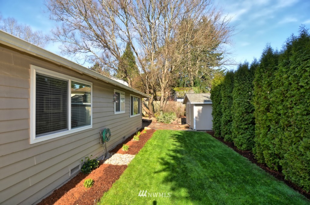 10911 Northeast 151st Street Bothell, WA 98011 - Photo 15 of 15 Gallery Image 15