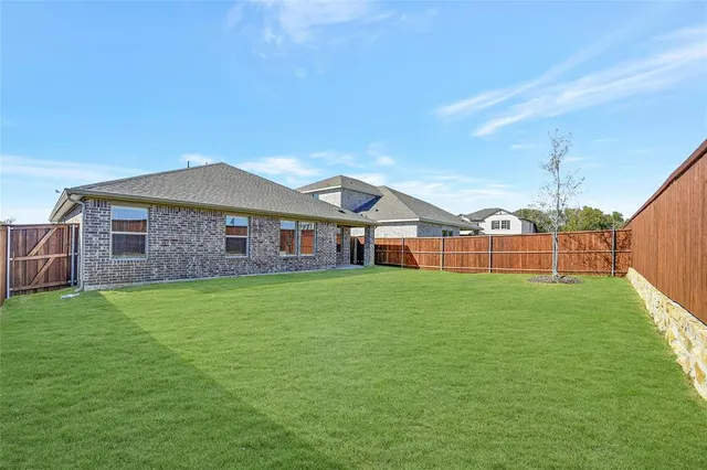 $2,100 | 4121 Amethyst Drive, Celina, TX 75009