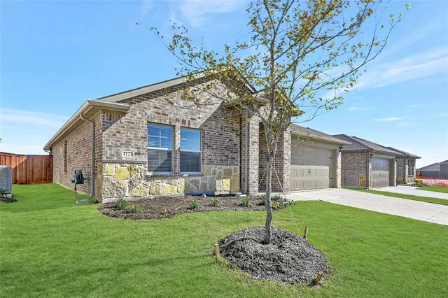 $2,100 | 4121 Amethyst Drive, Celina, TX 75009