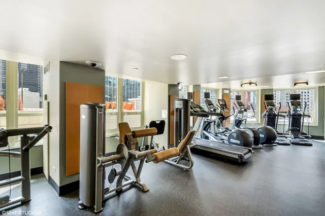 $2,600 | 345 North LaSalle Drive, Unit 3002, Chicago, IL 60654