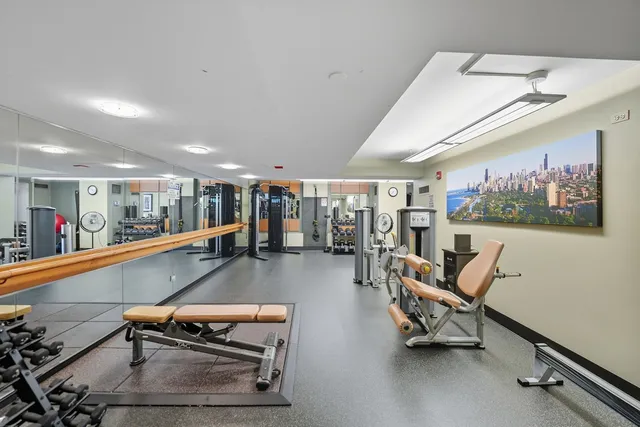 $2,600 | 345 North LaSalle Drive, Unit 3002, Chicago, IL 60654