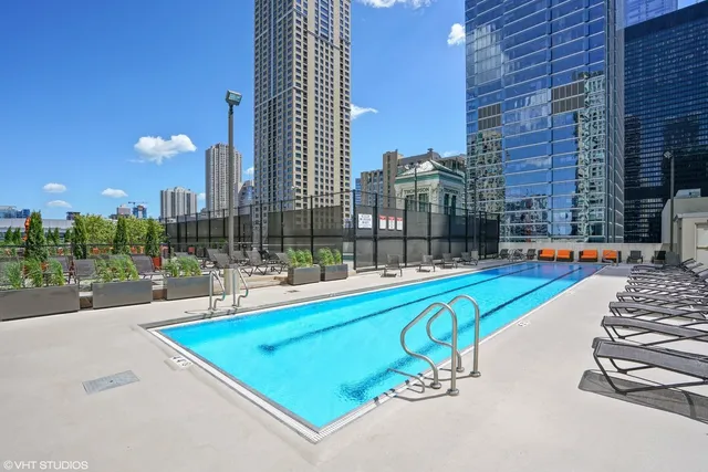 $2,600 | 345 North LaSalle Drive, Unit 3002, Chicago, IL 60654