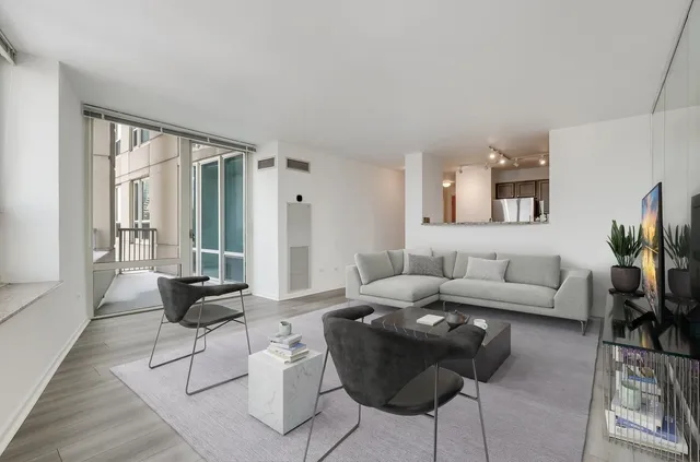 $2,600 | 345 North LaSalle Drive, Unit 3002, Chicago, IL 60654