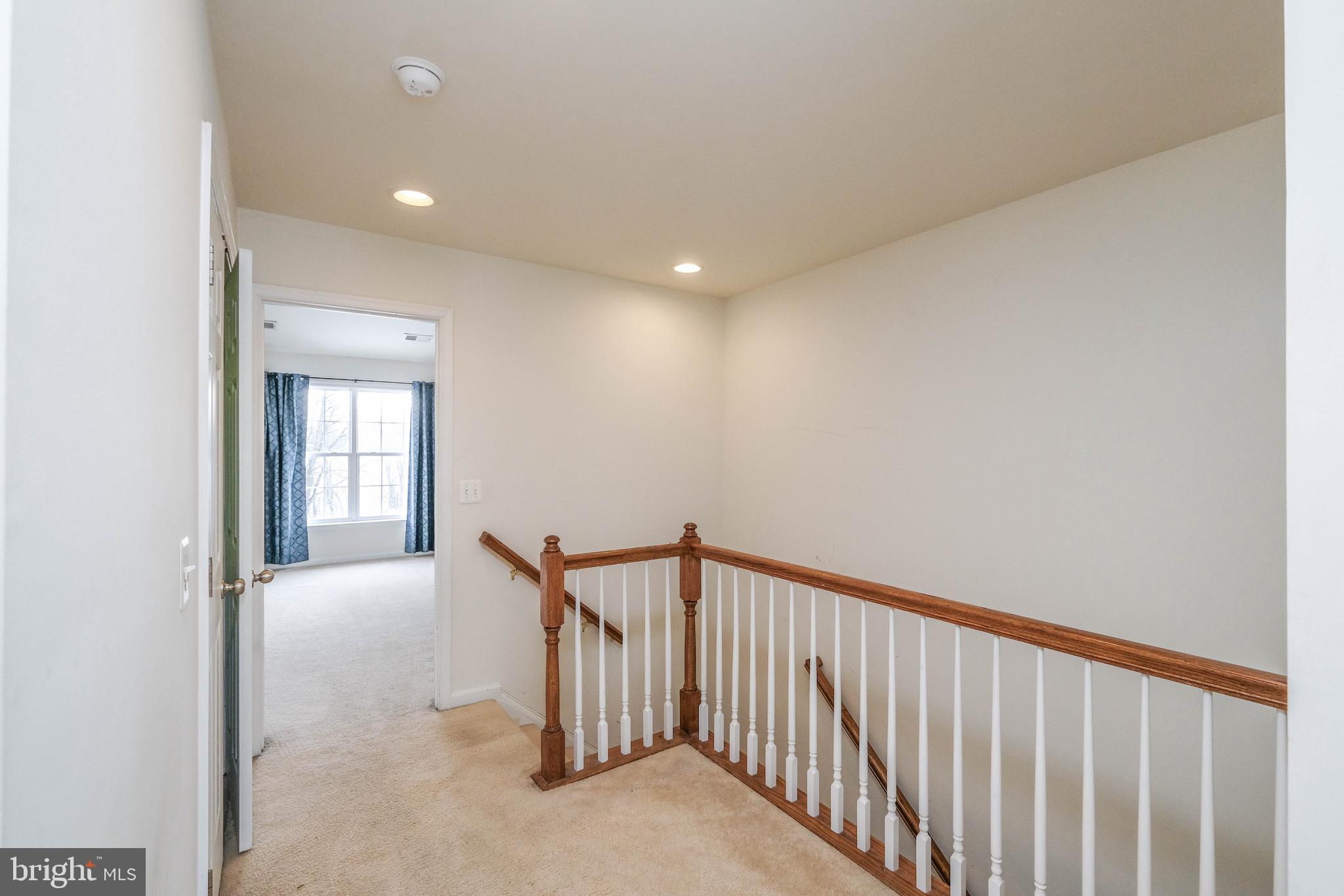 11 Driver Square Front Royal, VA 22630 - Photo 30 of 70 Upper foyer