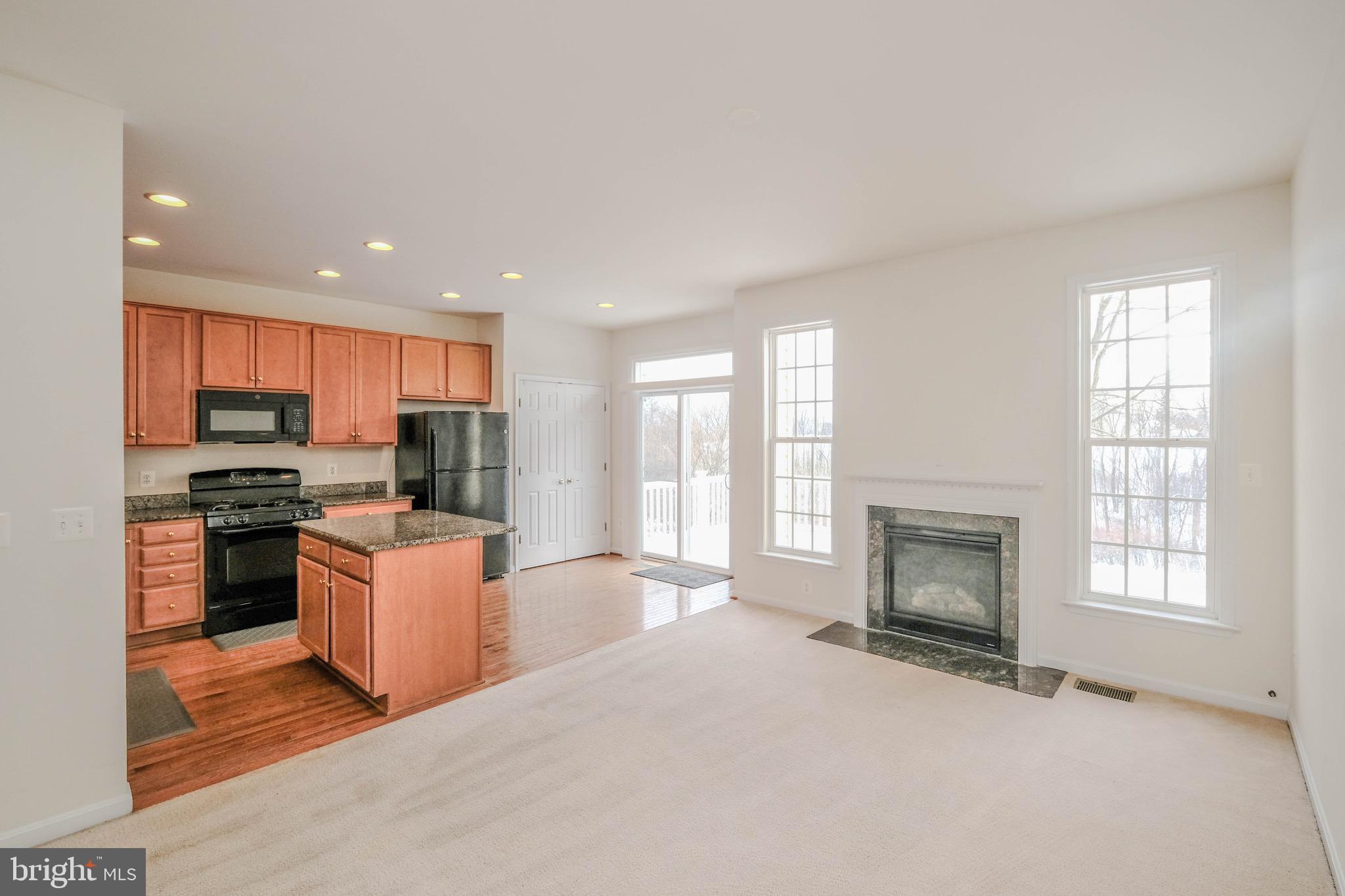 11 Driver Square Front Royal, VA 22630 - Photo 5 of 70 Sliders to rear deck