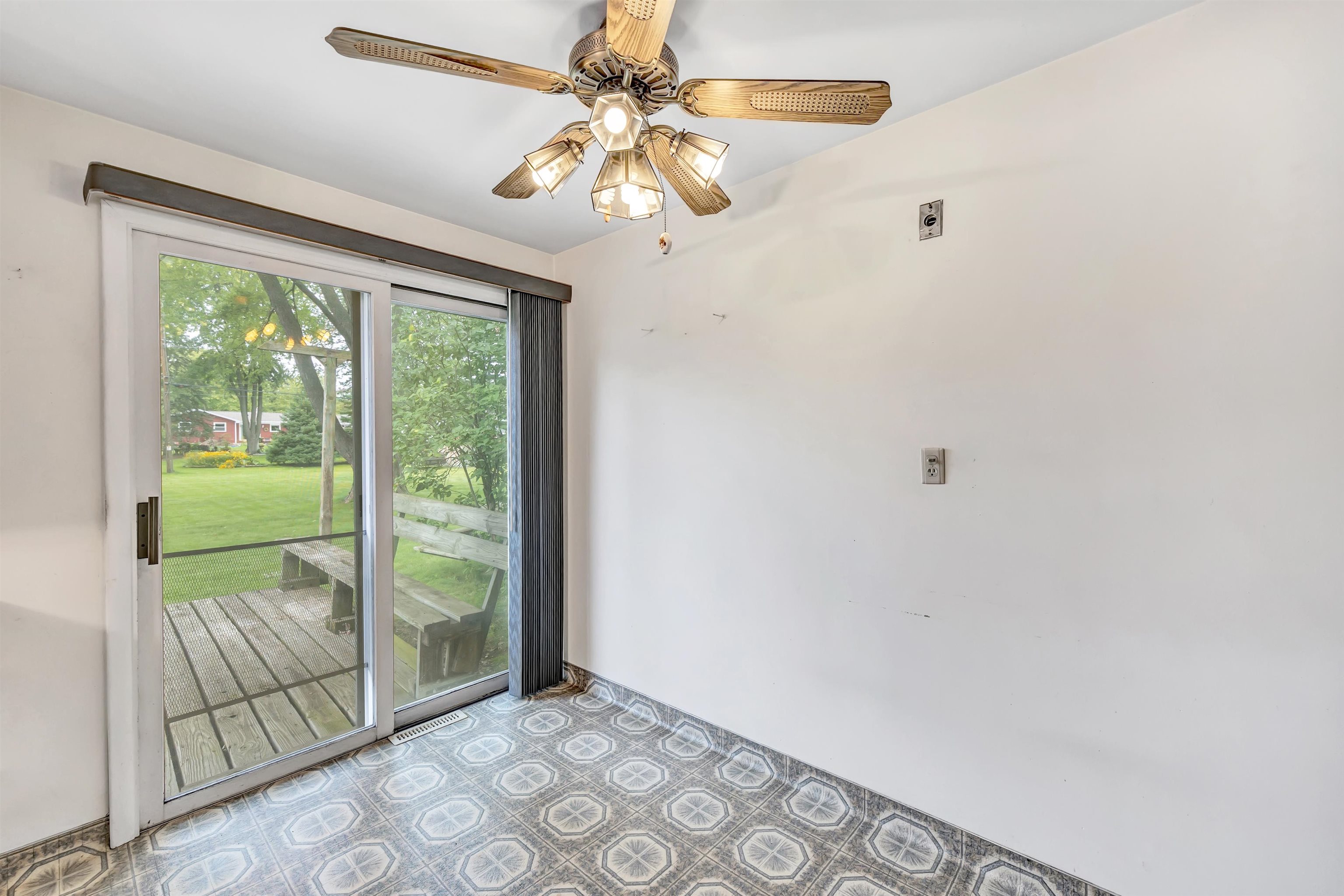 3235 North Morrison Street Appleton, WI 54911 - Photo 12 of 27 Gallery Image 12