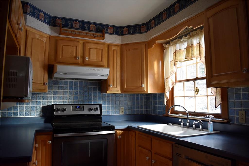 103 Strickler Street Perryopolis, PA 15473 - Photo 6 of 19 Gallery Image 6