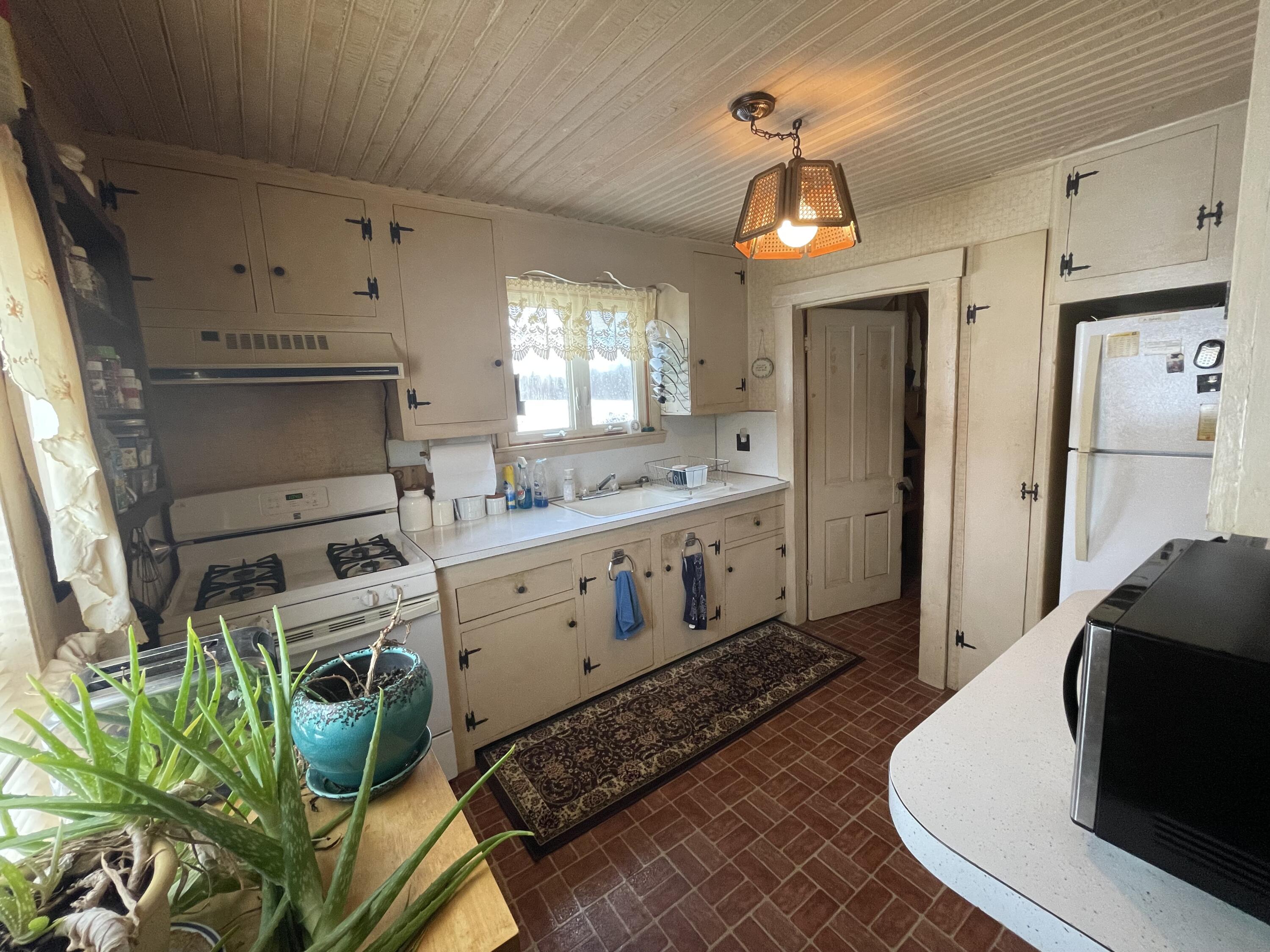 701 Ludlow Road Houlton, ME 04730 - Photo 9 of 46 701 Ludlow Road