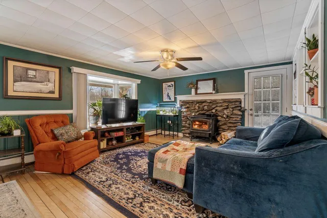 $349,500 | 15 Harbor Road, Bryant Pond, ME 04219