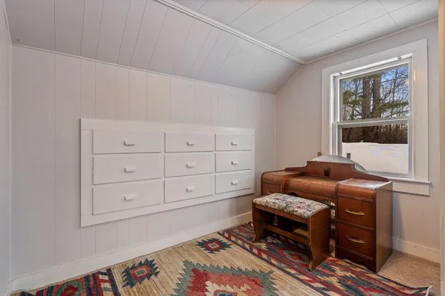 $349,500 | 15 Harbor Road, Bryant Pond, ME 04219