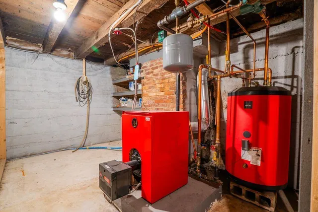 $349,500 | 15 Harbor Road, Bryant Pond, ME 04219