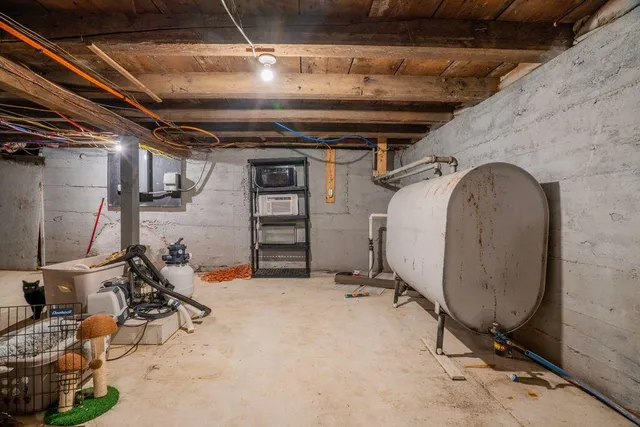 $349,500 | 15 Harbor Road, Bryant Pond, ME 04219