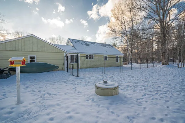 $349,500 | 15 Harbor Road, Bryant Pond, ME 04219