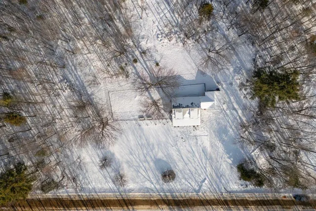 $349,500 | 15 Harbor Road, Bryant Pond, ME 04219