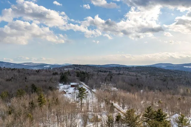 $349,500 | 15 Harbor Road, Bryant Pond, ME 04219
