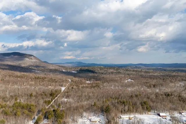 $349,500 | 15 Harbor Road, Bryant Pond, ME 04219